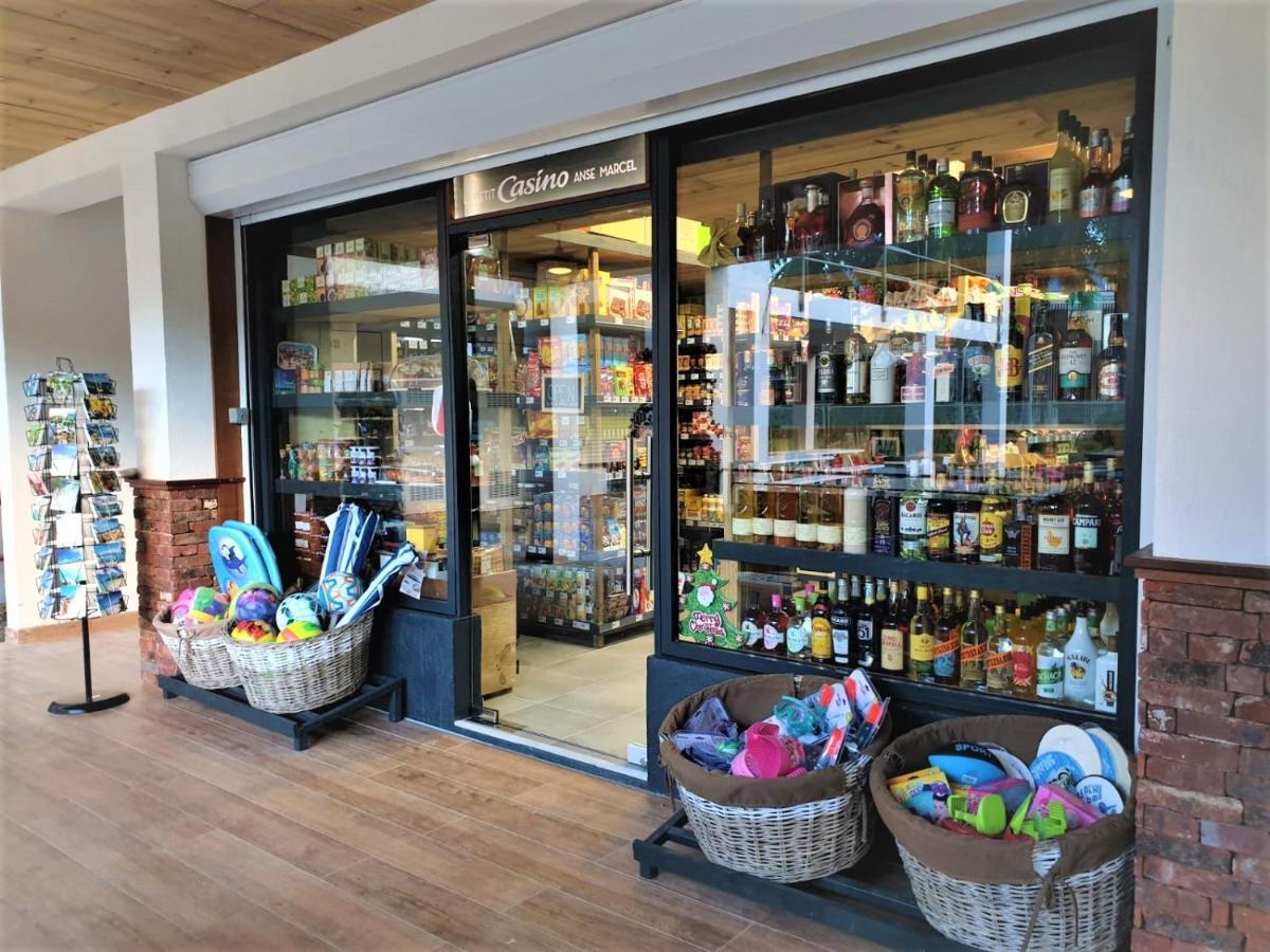 Blue Sail Hotel Anse Marcel Dış mekan fotoğraf